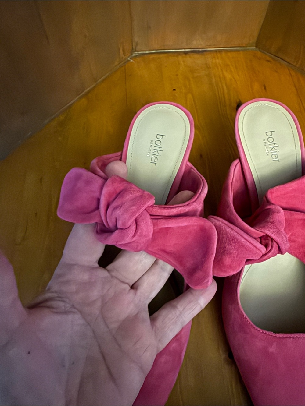 Botkier New York "Pina" Bow-Accented Suede Kitten Heel Mules 8 - Picture 12 of 15